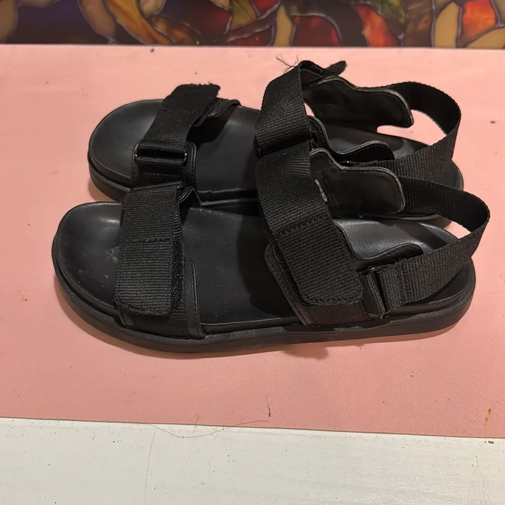 Aerie Black Women's Sandals - Picture 3 of 7